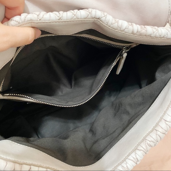 MIU MIU Matelassé leather bag - Picture 12 of 15